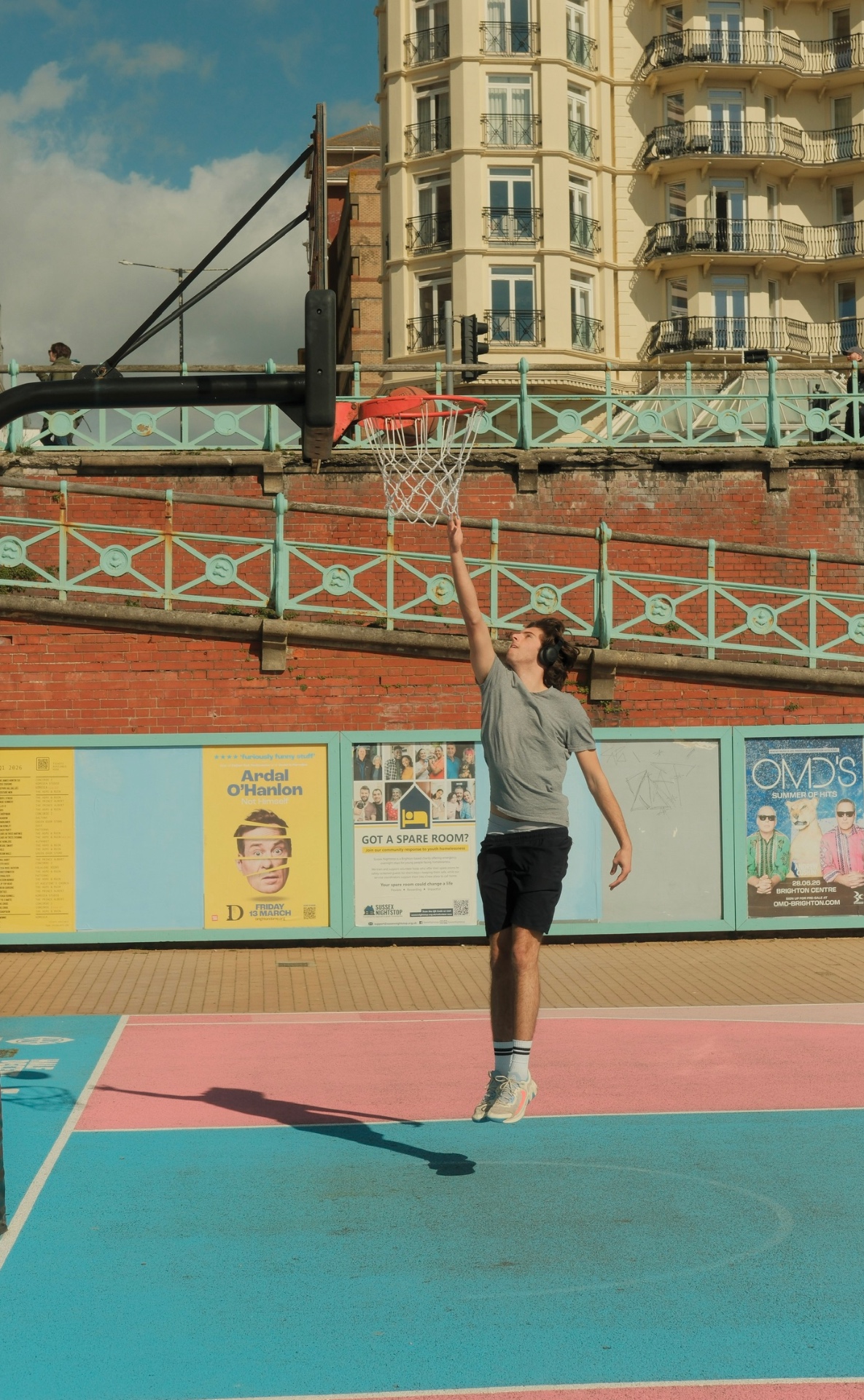 Brighton hoop