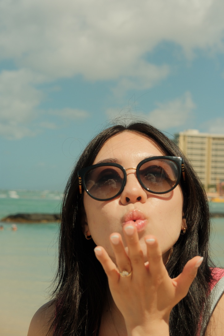 Blown kiss, beach